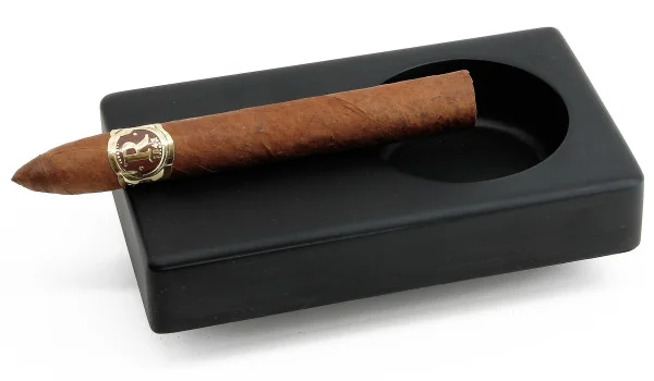 Cinzeiro de madeira para 1 charuto BigSmoke preto